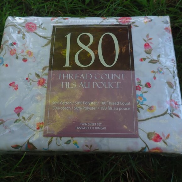 Canadiana - Vintage Zellers new Sheets for double/twin - Picture 5 of 6